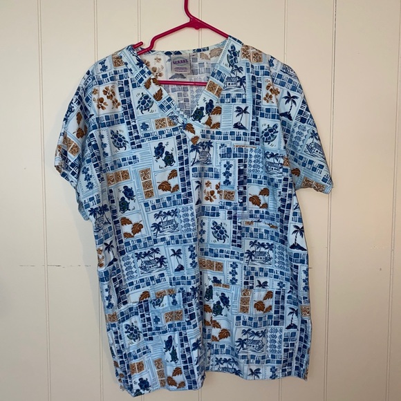 3 pack S.C.R.U.B.S tops women’s Medium good condition. Smoke/pet free home - Picture 6 of 9